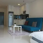 Summer Suites Kenneth
